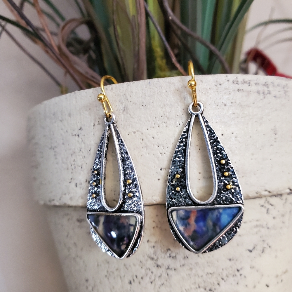Silver Tone Boho Artsy Look Earrings - Picture 3 of 8